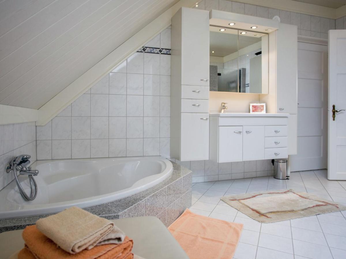 Boutique Apartment In Ritthem With Terrace Dış mekan fotoğraf